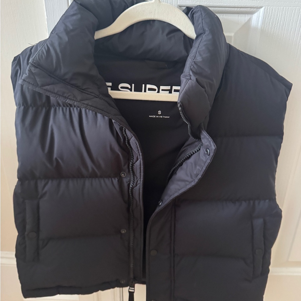 ARITZIA Superpuff Vest Crop Length